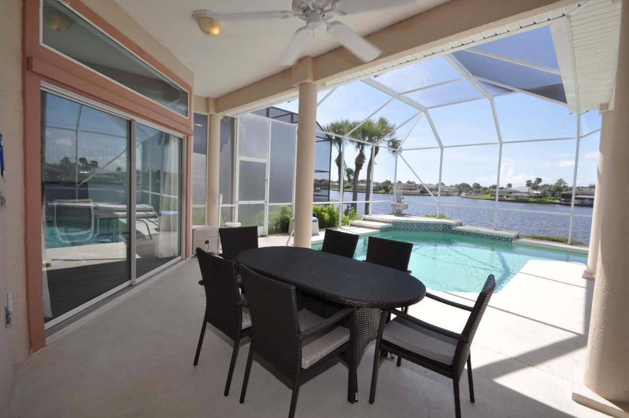 Sunset Bay Beautiful Pool Home - Bring Your Boat Or Jet Ski - Canal With Dock- Sleeps 10 - 4 Bd ปาล์มโคสต์ ภายนอก รูปภาพ